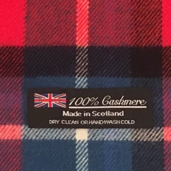 Women’s 100% Cashmere Scarf Plaid Red Blue Fringe Made in Scotland EUC - Picture 2 of 3